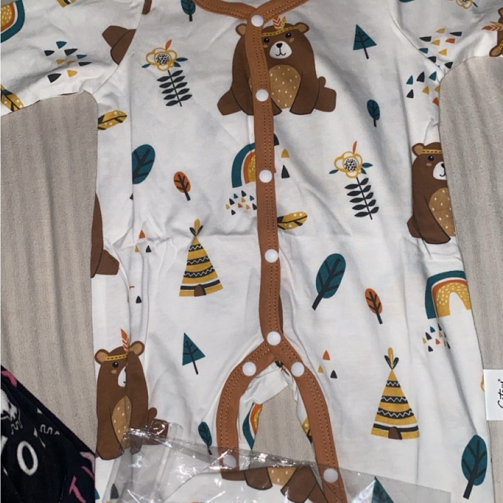 Adorable Bear Print Baby Onesie